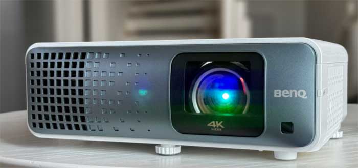 benq-tk710sti projeksiyon cihazı