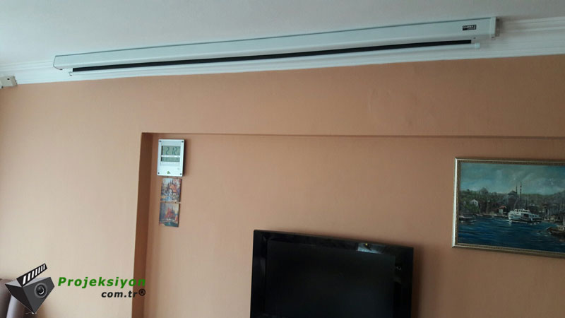 hd kalite ev sinema projeksiyon cihazı ve perdesi epson hd kalite ev sinema projeksiyon cihazı ve perdesi fotograf