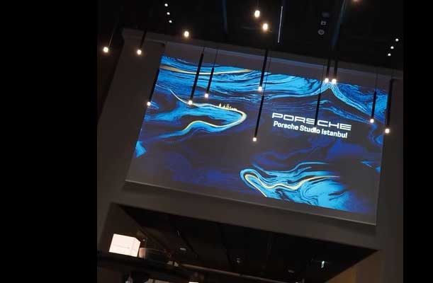 Porsche Studio Projeksiyon Sistemi Montajı